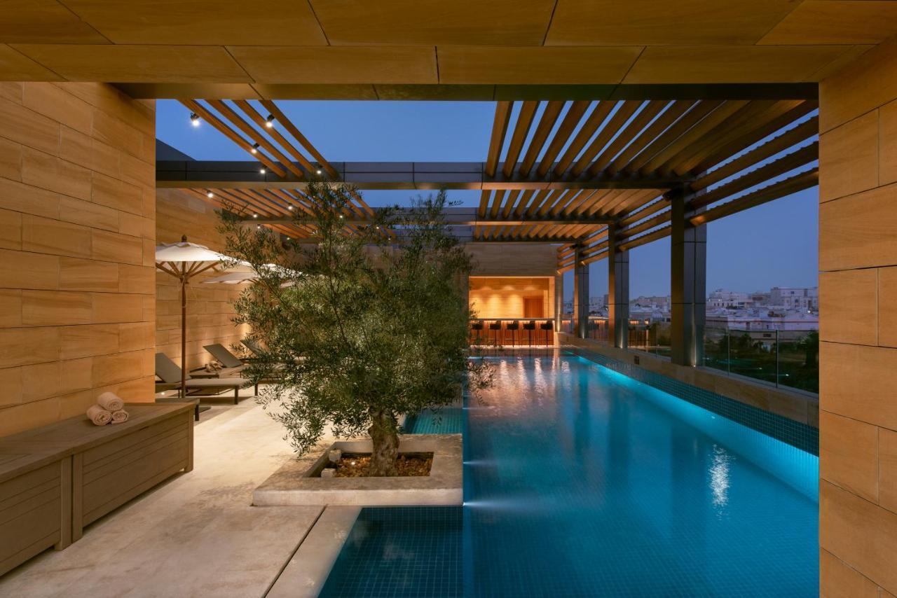Shirvan Hotel City Yard Cidde Dış mekan fotoğraf The pool at the hotel