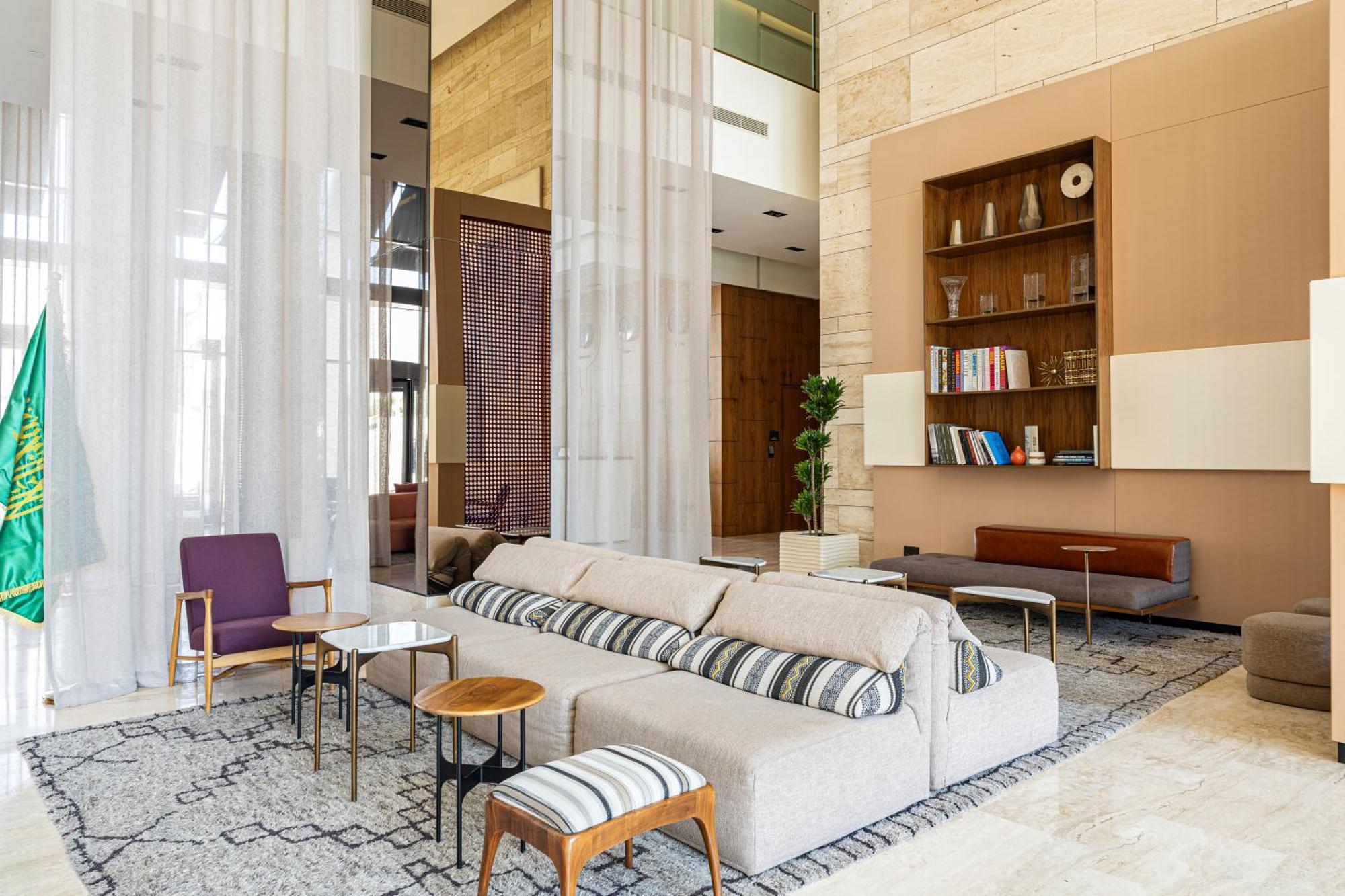 Shirvan Hotel City Yard Cidde Dış mekan fotoğraf The Library
